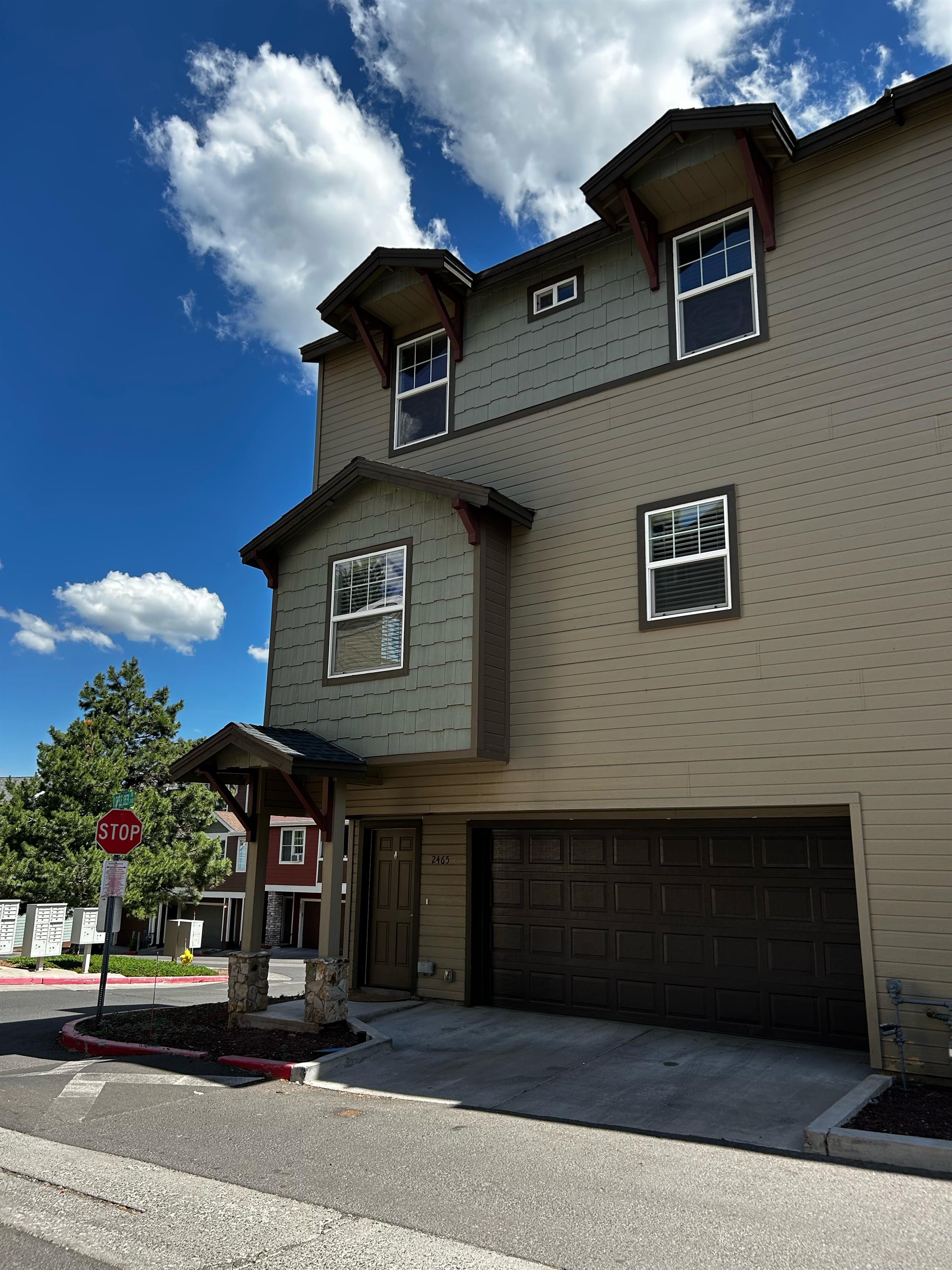 2465 West Cripple Creek Drive